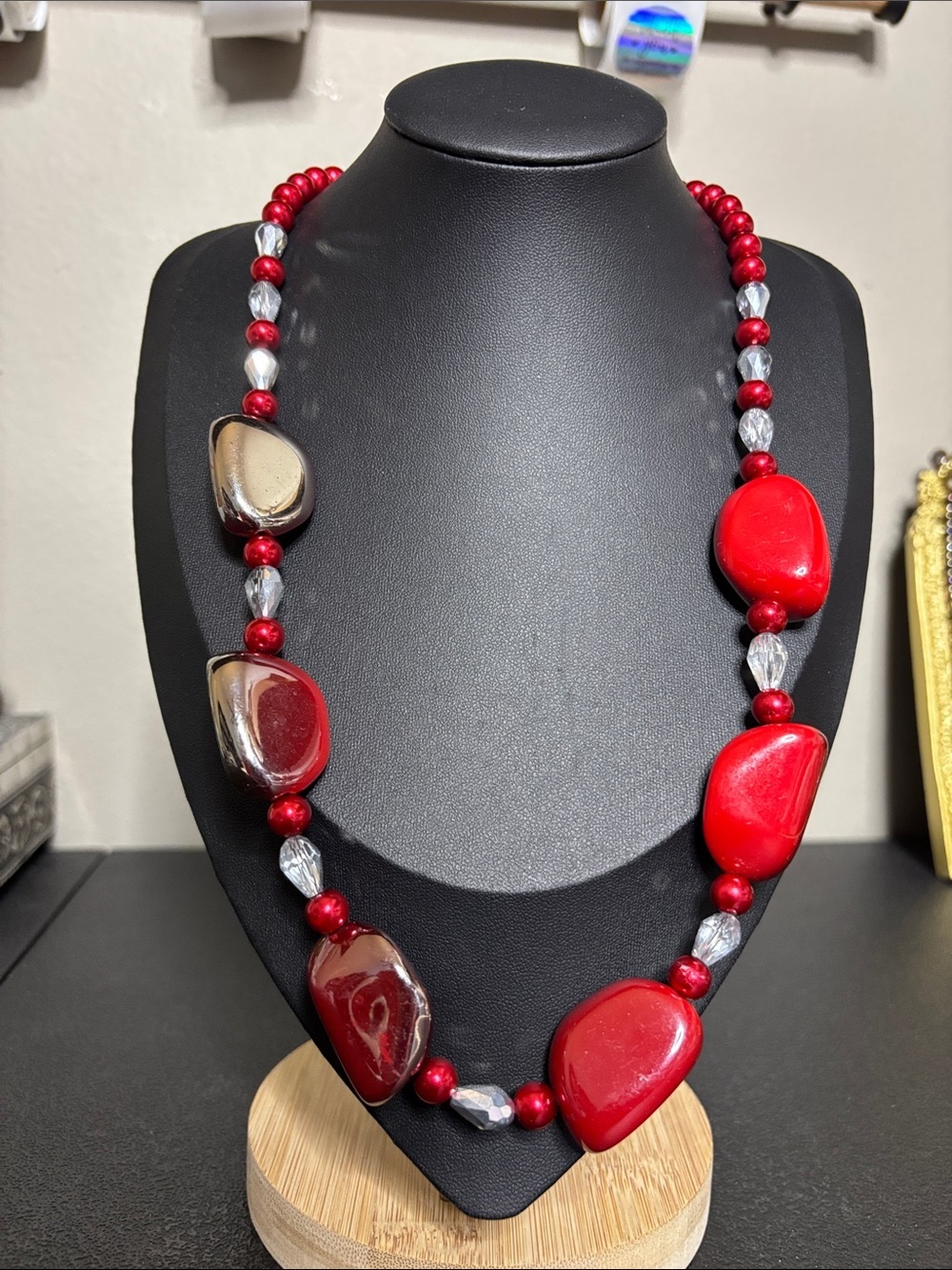 Red Statement Beaded Acrylic Necklace - Bold Women's Jewelry